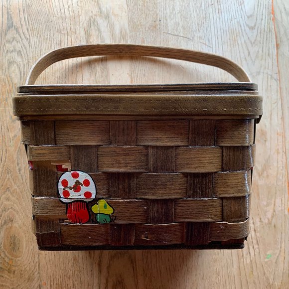 Vintage - Caro Nan - Basket Purse Painted Mushrooms Ladybug - Picture 4 of 15